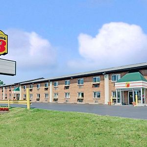 Super 8 By Wyndham Kenmore/Buffalo/Niagara Falls Area